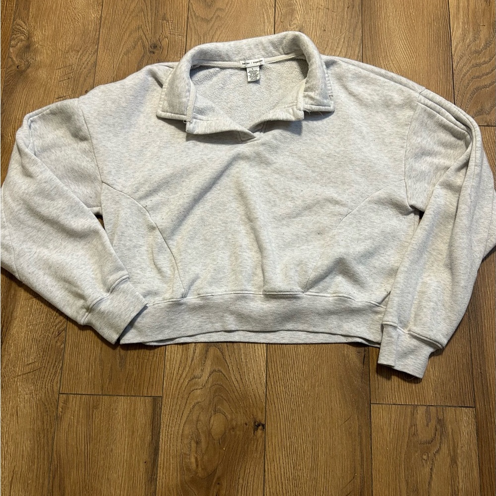 Women’s Cropped Gray Sweater